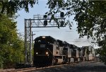 NS 21M, now symbolled 29G, heads west at Roycefield Rd's crossing